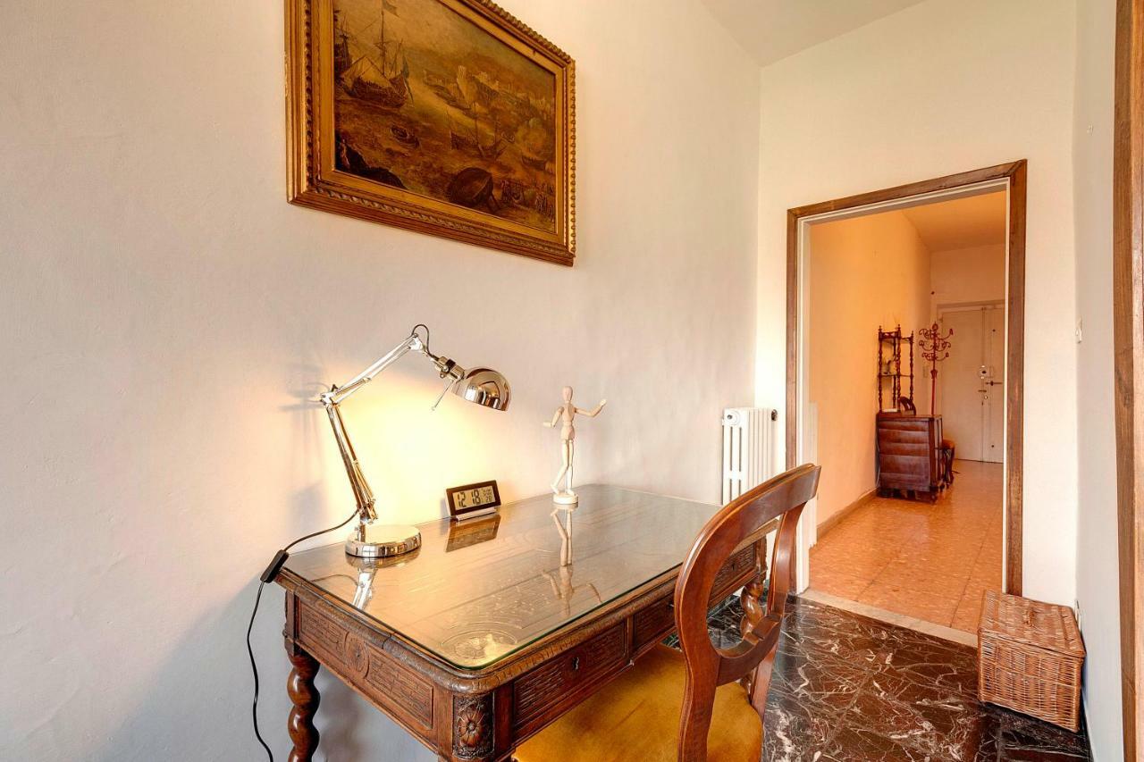 Historical Apartment Spectacular Arno View With Balcony From 12 Th Century. フィレンツェ エクステリア 写真